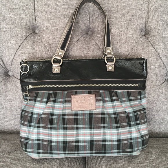 Coach Handbags - ‼️SOLD‼️ Coach Poppy